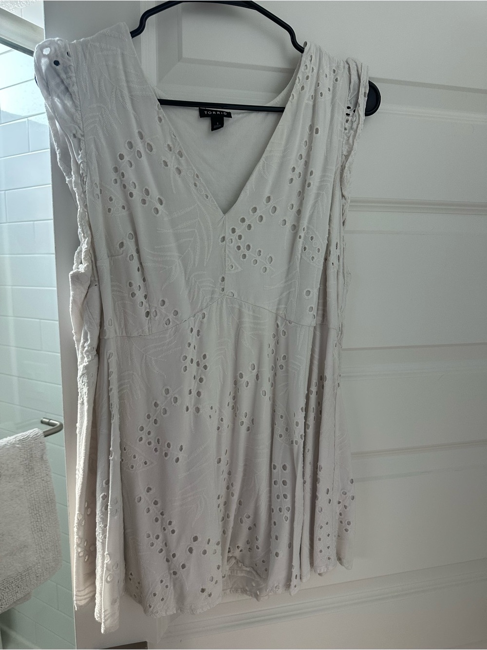 torrid White Eyelet V-Neck Tunic